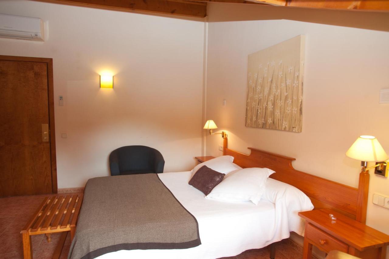Hotel Florido Sort Bagian luar foto