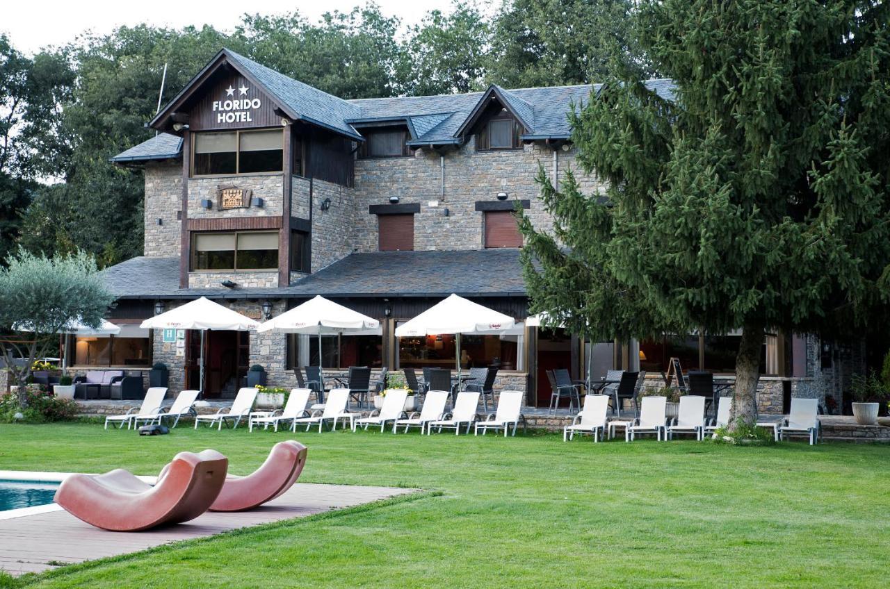 Hotel Florido Sort Bagian luar foto